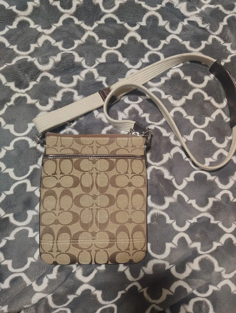 Coach 10250 Tan Signature Canvas Crossbody Bag Y2K